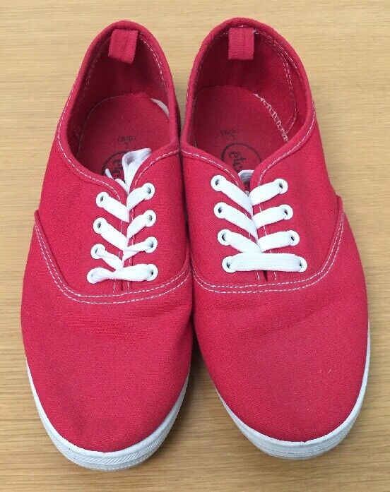etc! Red Lace Up Flat Shoes Casual Sneakers Women Size Large 8/9