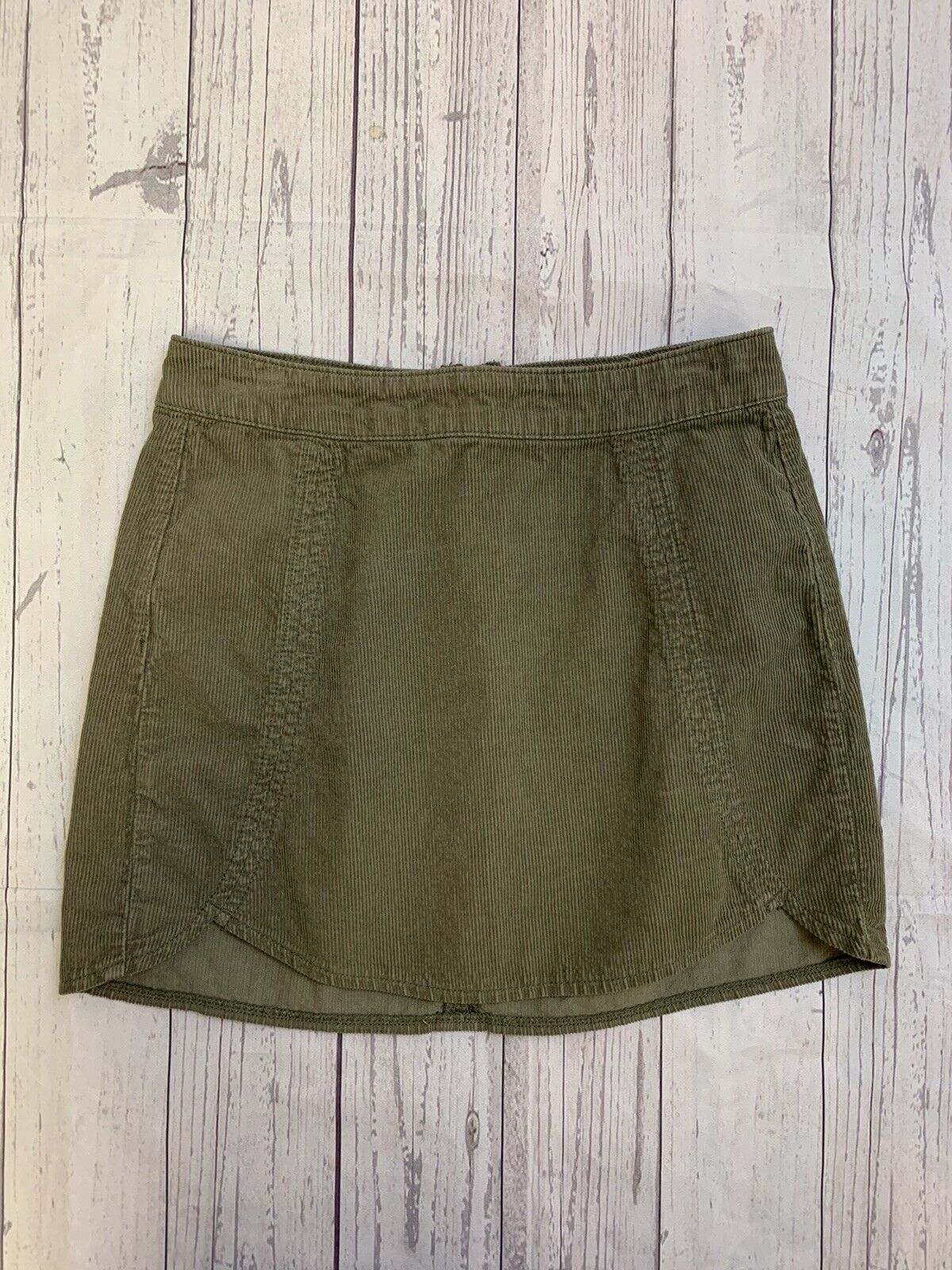 Pacsun Green Corduroy Skirt Size 25