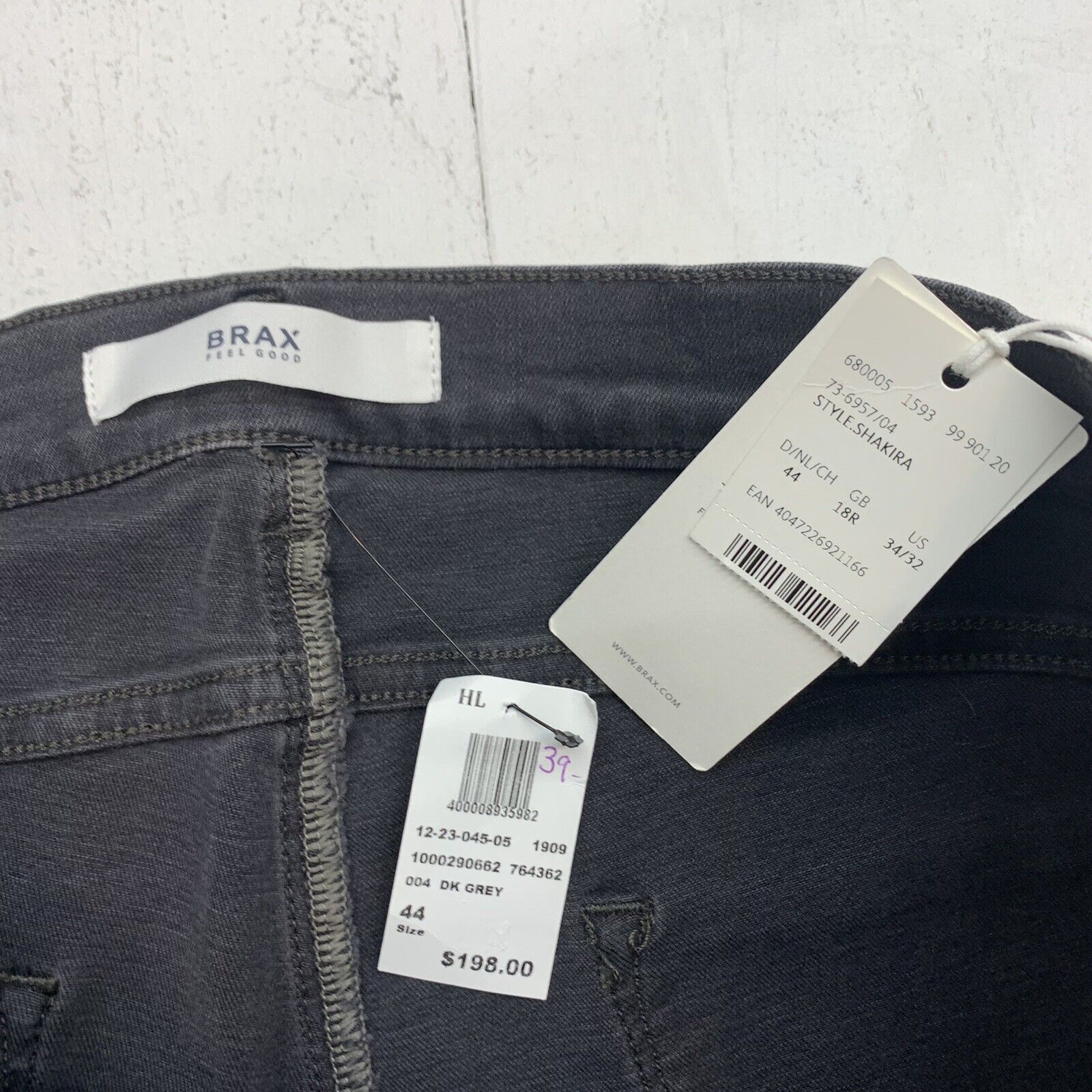 Brax Womens Shakira Skinny jeans size 34/32 - beyond exchange