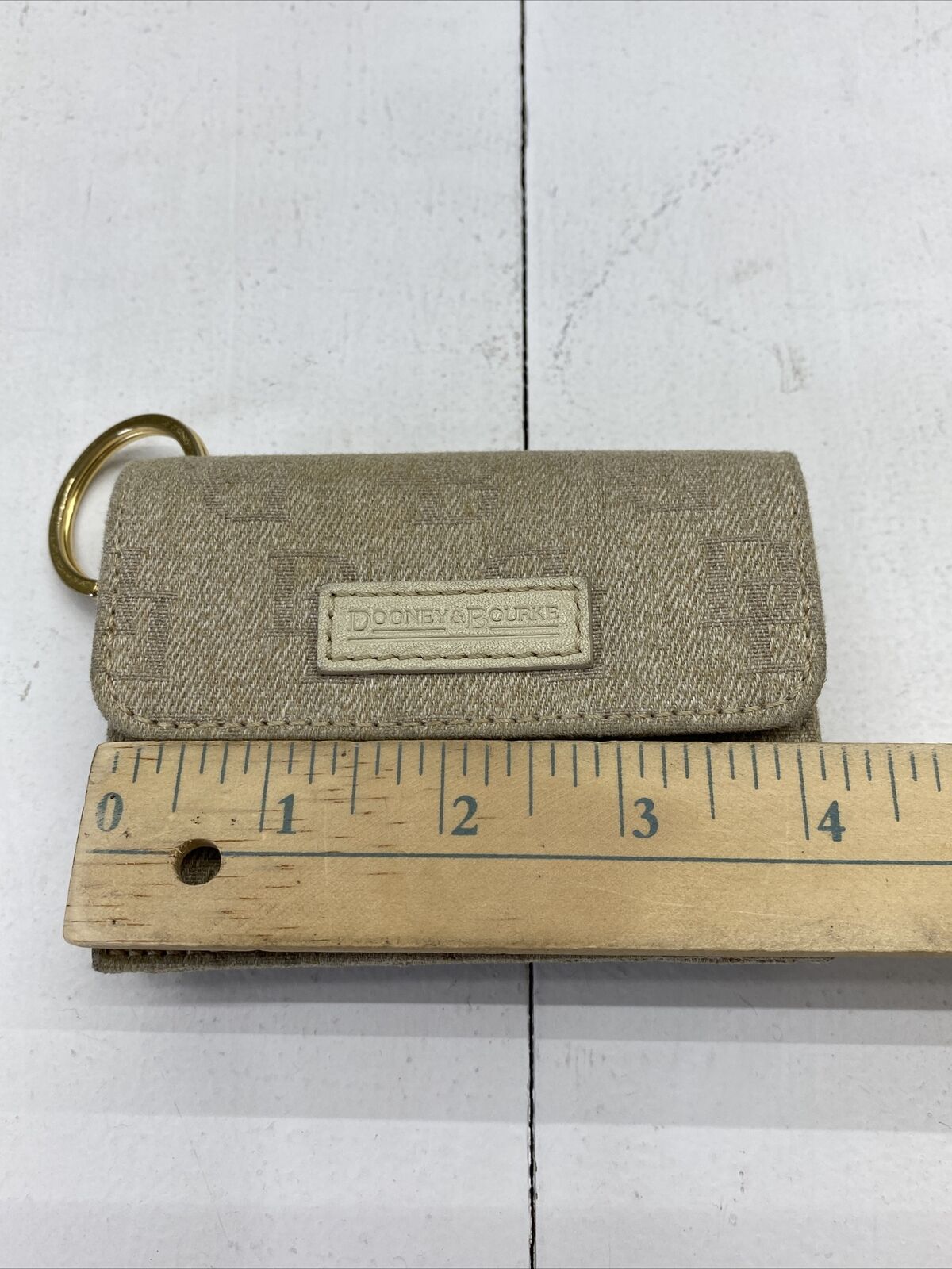 Vintage Dooney and Bourke Wheat Signature￼ Key Chain Coin/ID Wallet* -  beyond exchange