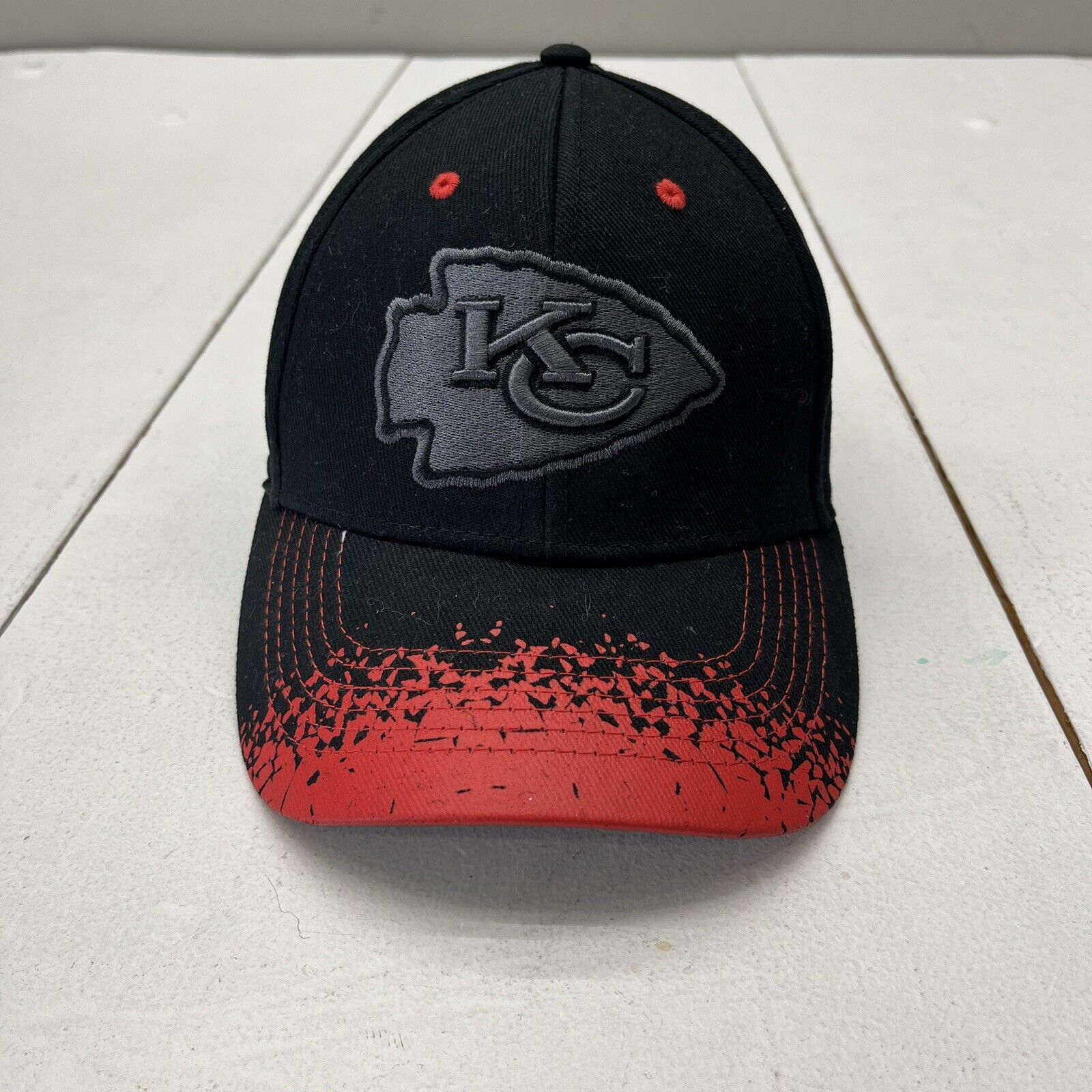 NFL Team Apparel KC Chiefs Embroidered Red Black Hat Strapback Adult One Size