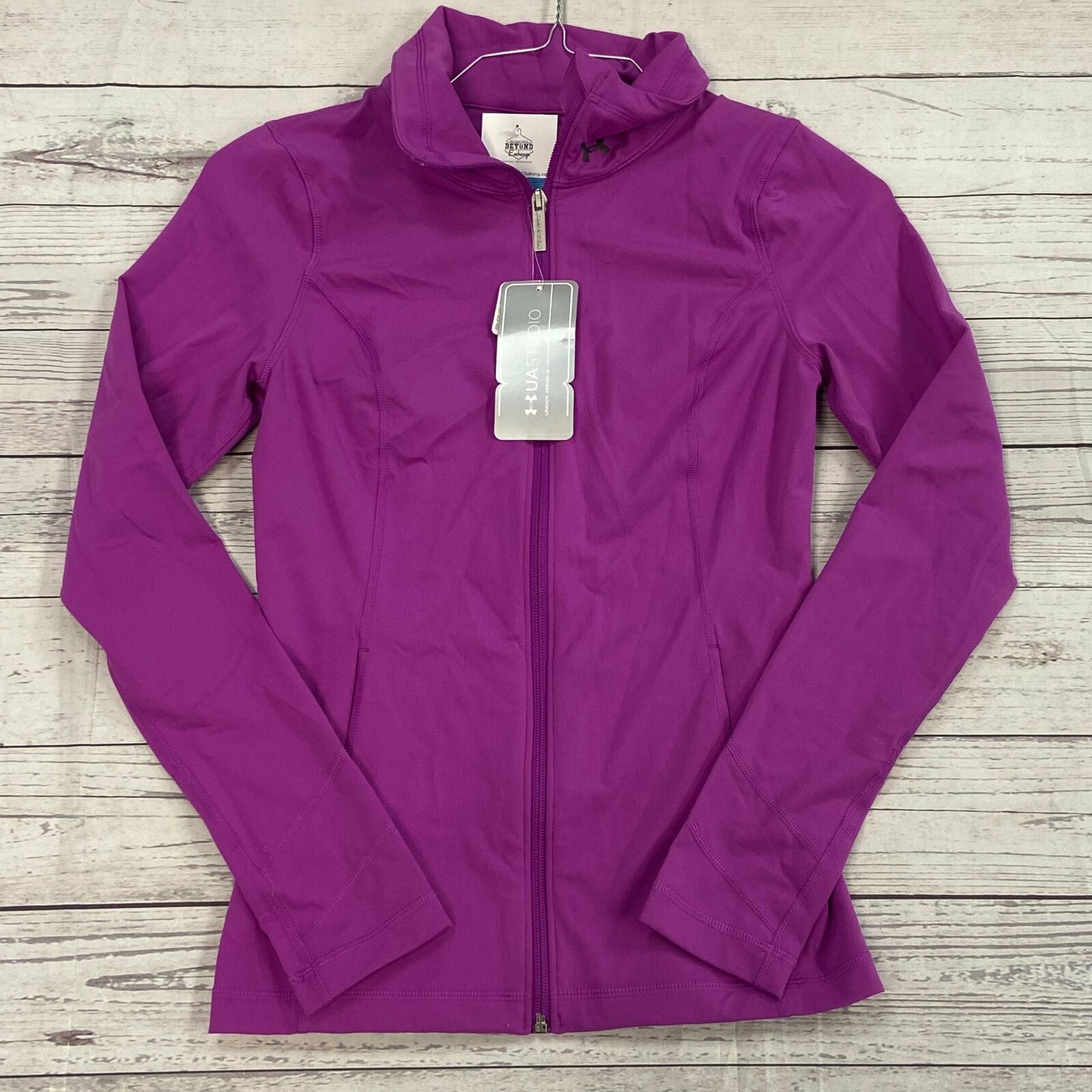 Under Armour Heat Gear Purple Zip Up Active Jacket Woman’s Size Small NEW
