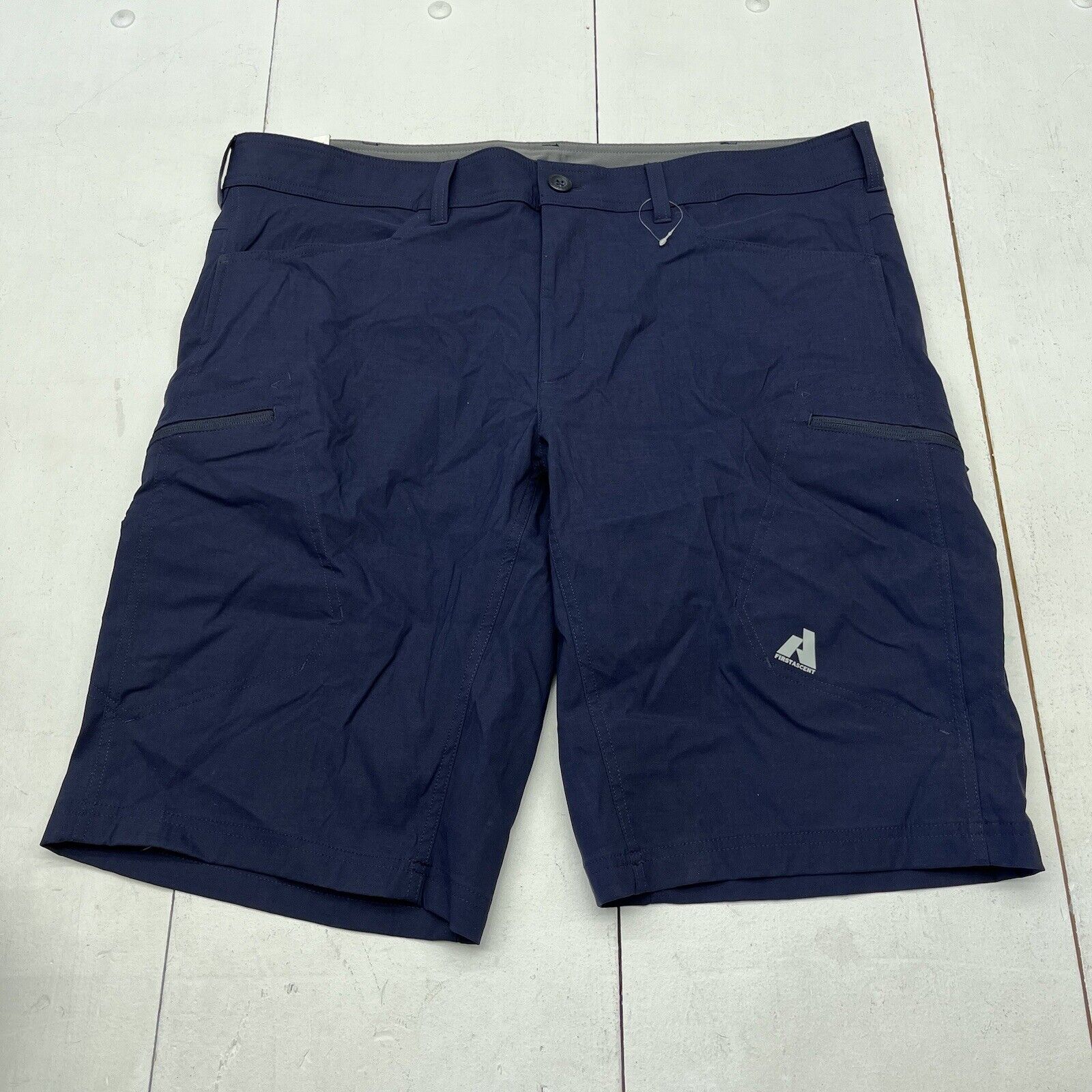 Eddie Bauer Navy Blue Guide Pro Shorts Men’s Size 42