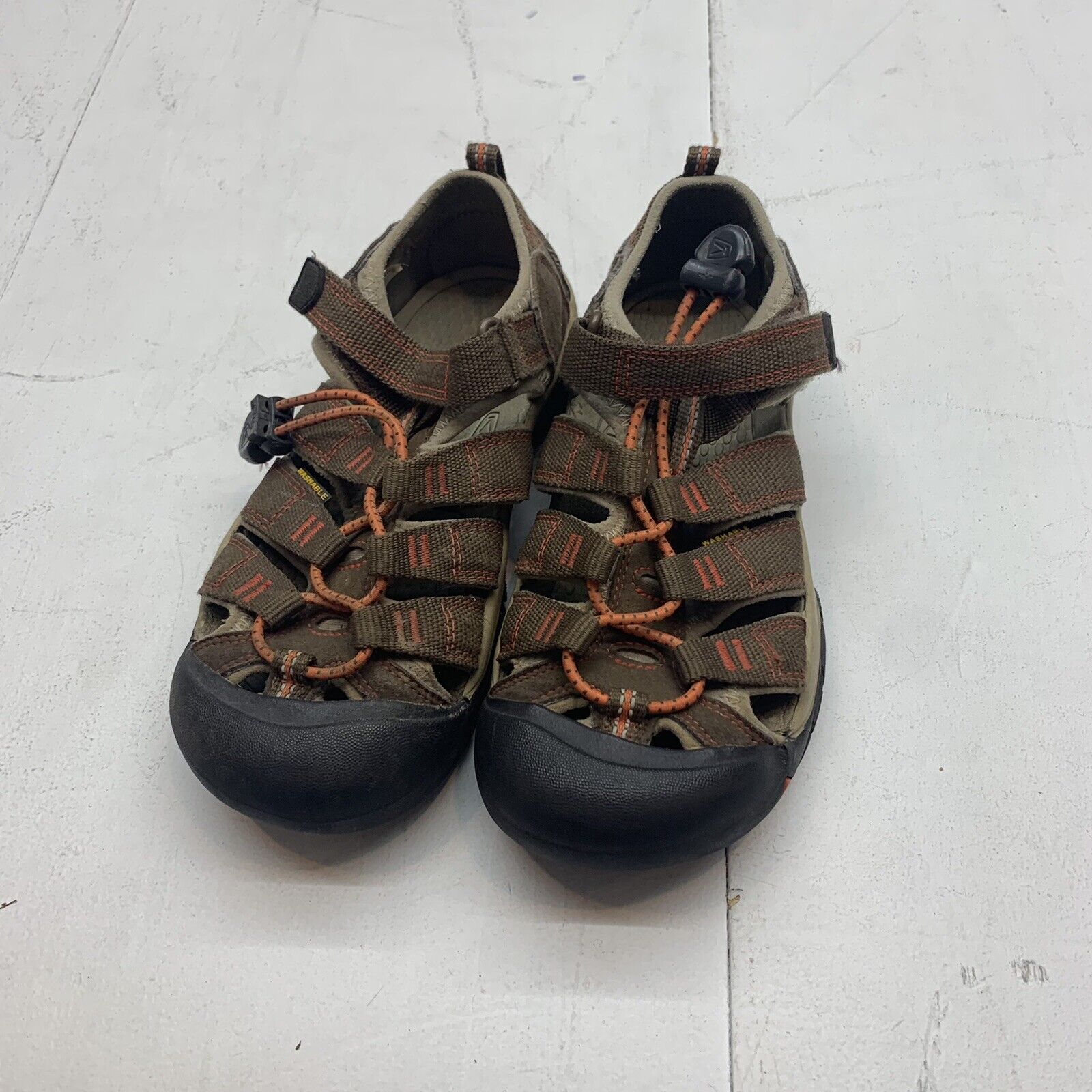 Keen Boys Brown water Shoes size 2*
