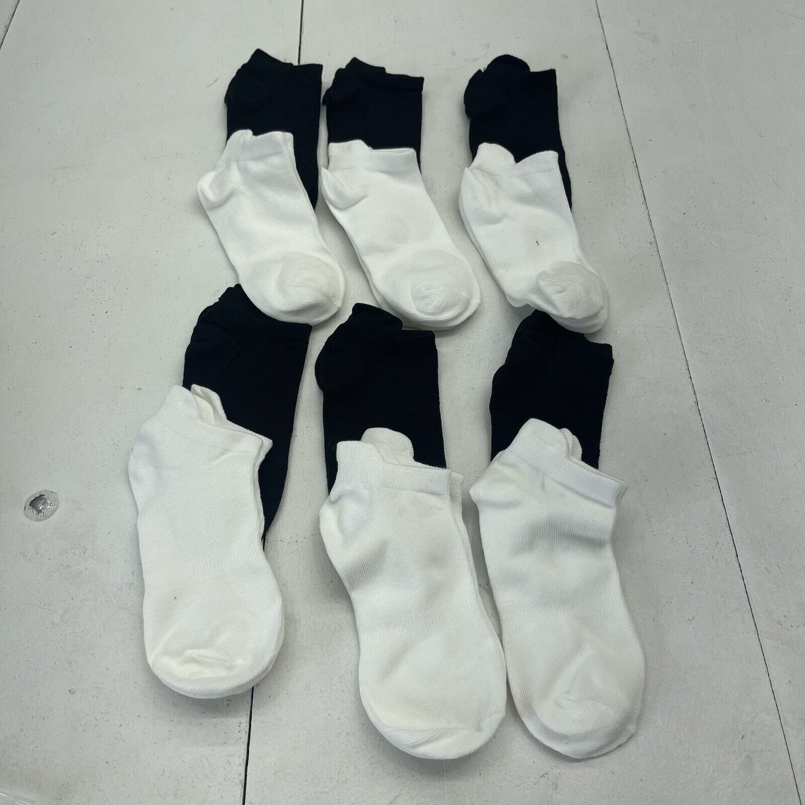 Unisex Adults Black & White 12 Pack Ankle Socks Size OS