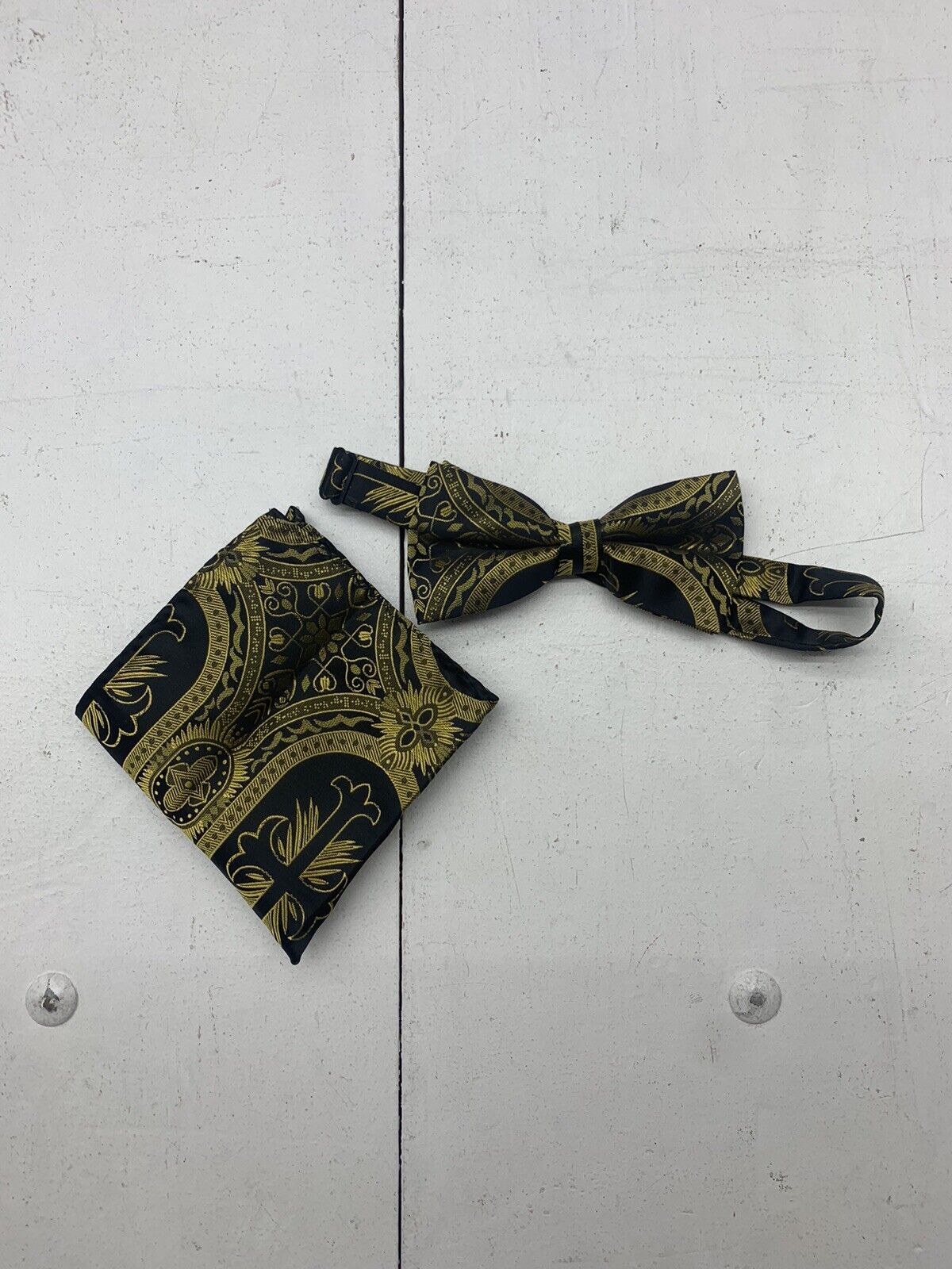 Unbranded Mens Black Gold Bow tie Pocket Square Set