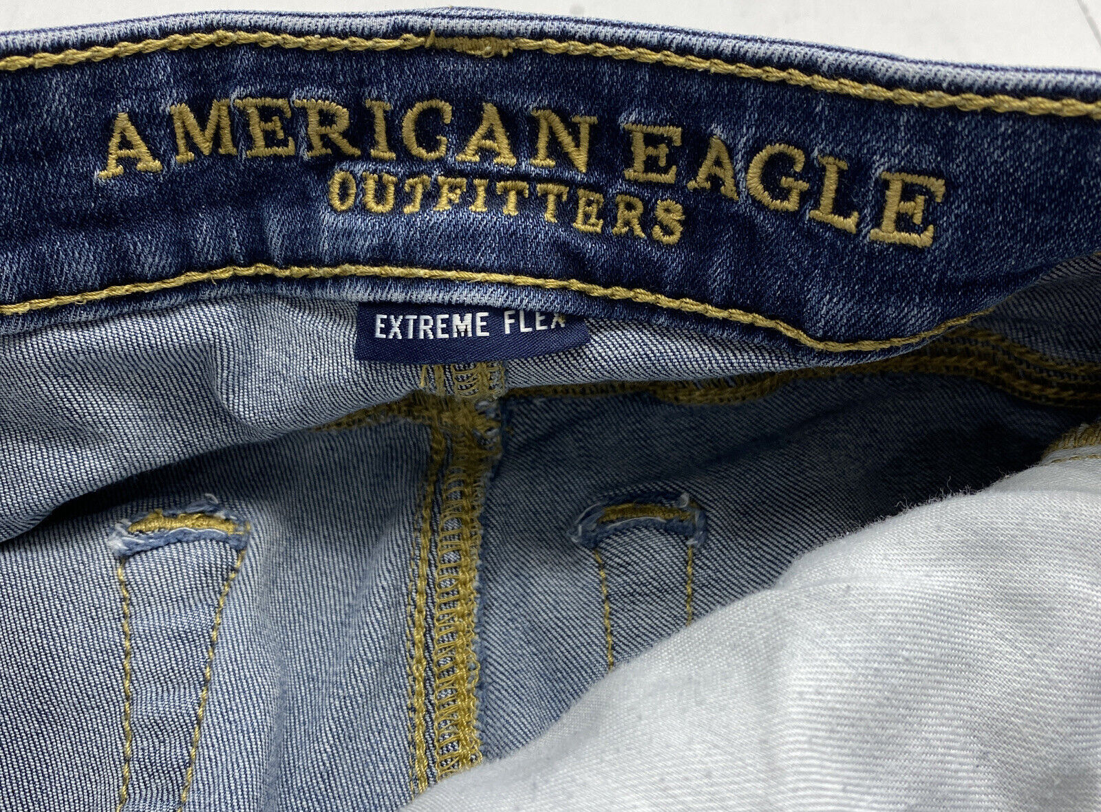 Eagle Extreme Flex Slim Straight Jeans Men's Size 28X28 - beyond