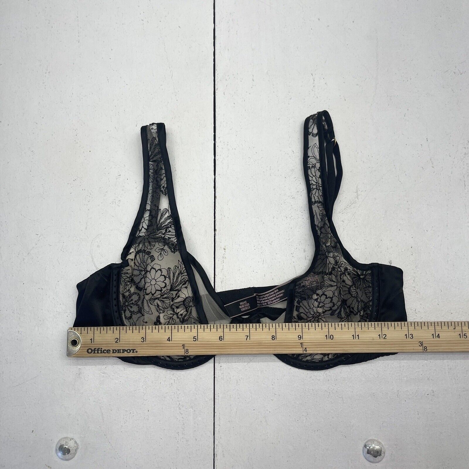 Victoria's Secret Black Lace Mesh Plunge Bra Women's Size 34C - beyond  exchange