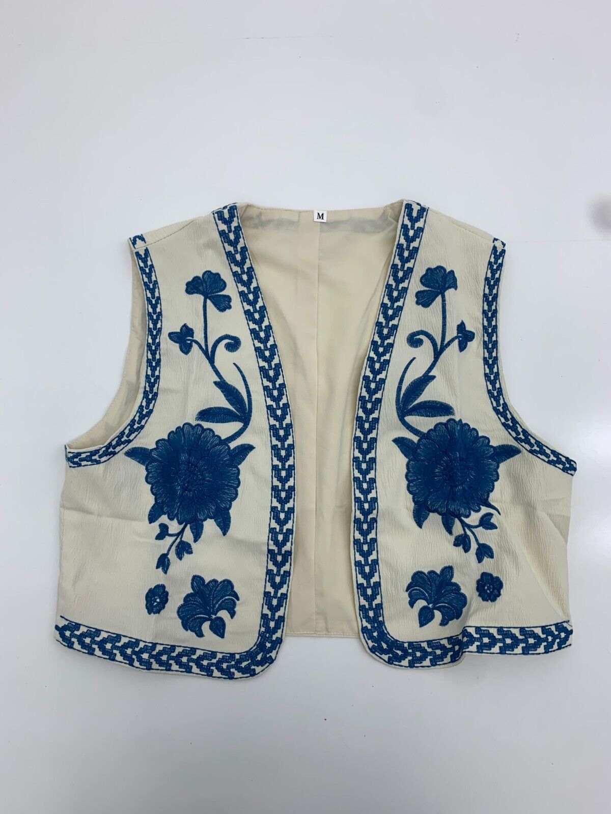 Shein Womens Ivory Blue Floral Embroidered Vest Size Medium