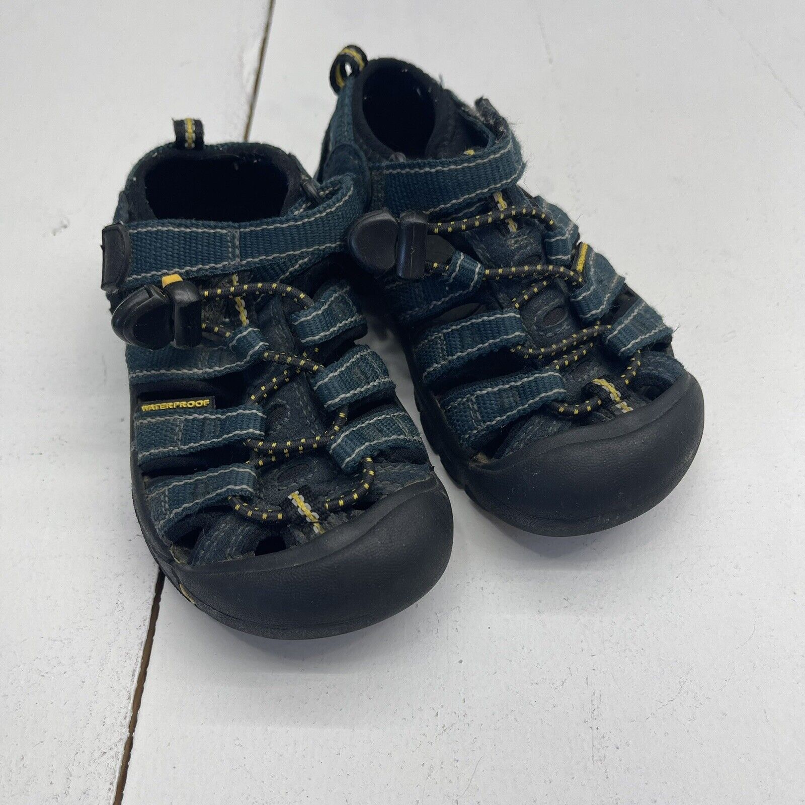 KEEN 8212 Navy Blue Waterproof Hiking Water Sandals Toddler Boys Size US 9*