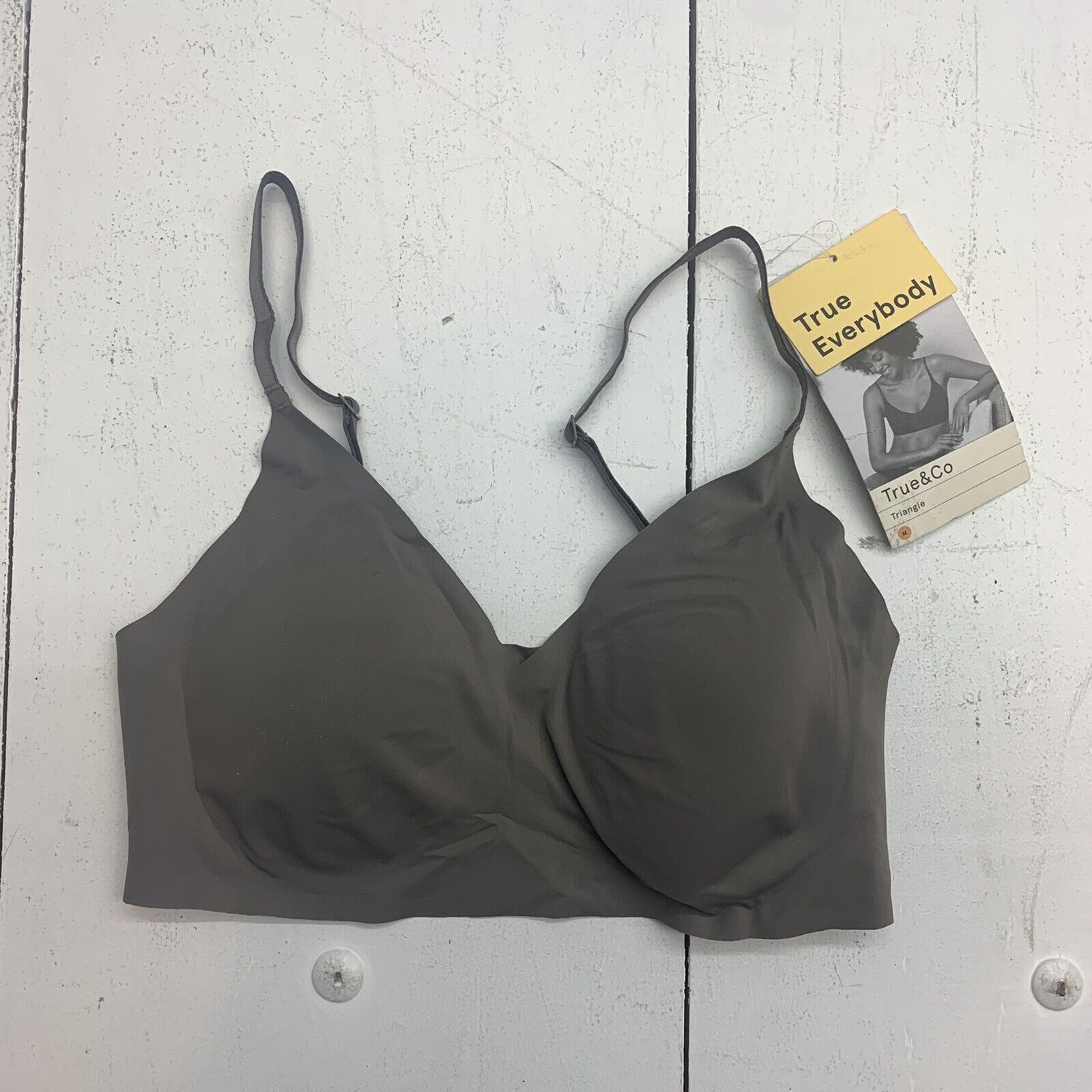 True & Co womens Grey wire free bra size Medium - beyond exchange