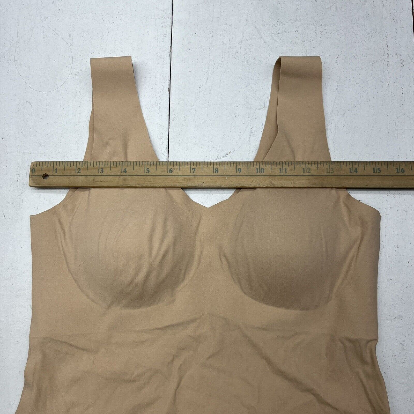 Knix LuxeLift Beige Evolution Tank Top Removable Pads Women's Size Lar -  beyond exchange