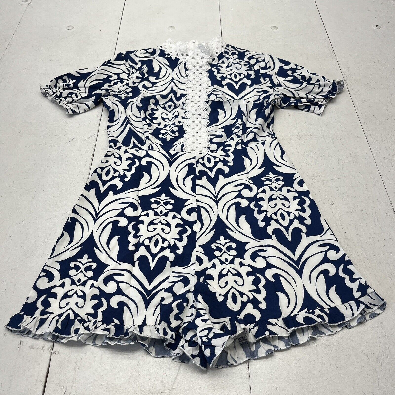Shein Blue & White Baroque Print Short Sleeve Romper Women’s Size Small NEW