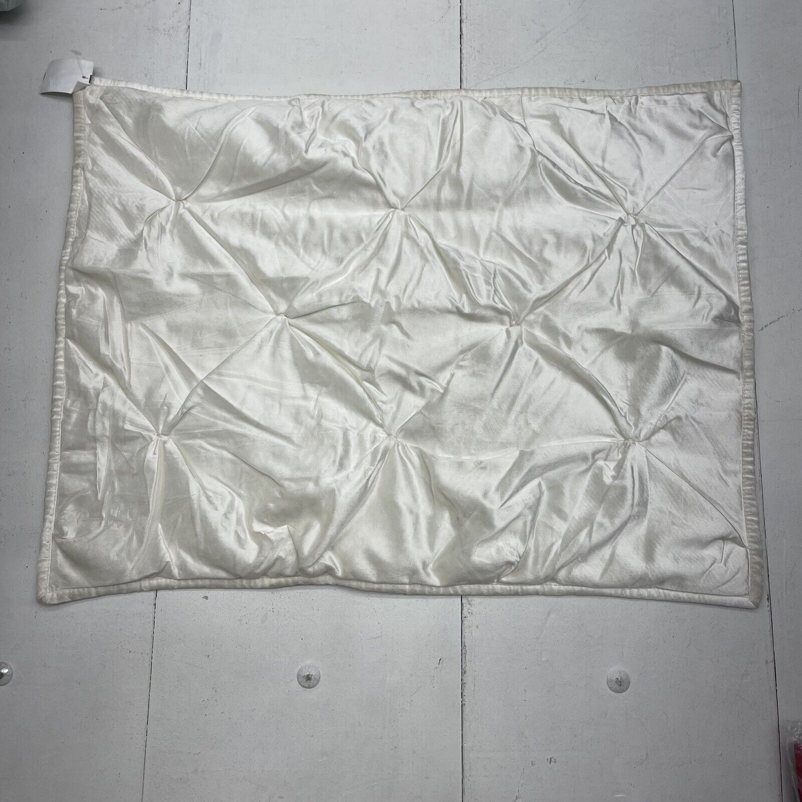 Z Gallerie White Velvet 20x26in Pillow Case New Defect