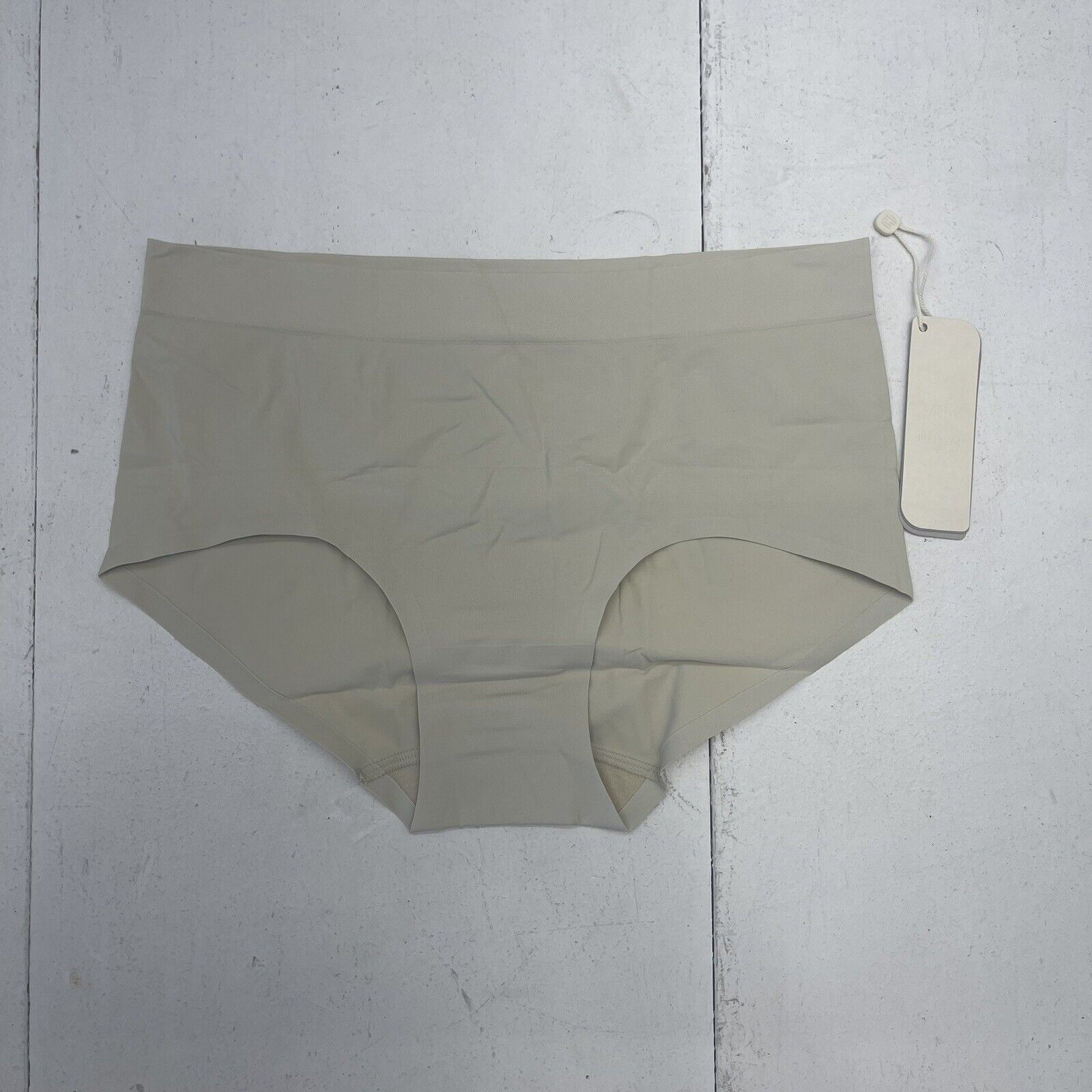 Neiwai Oatmeal Seamless Brief Underwear Women's Size M/L New
