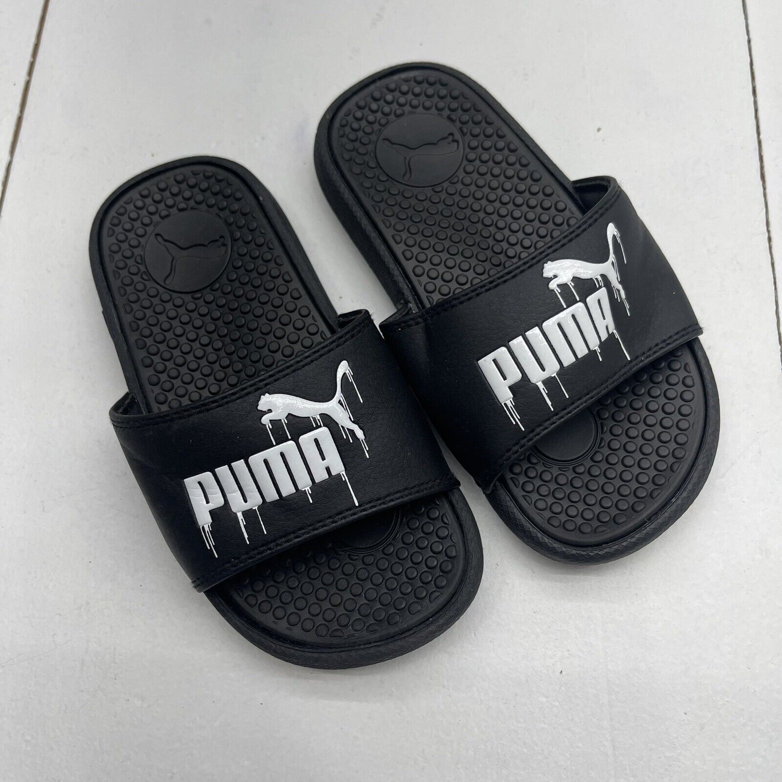 Puma Black Logo Slip On Slide Sandals Youth Boys Size 11 NWOB