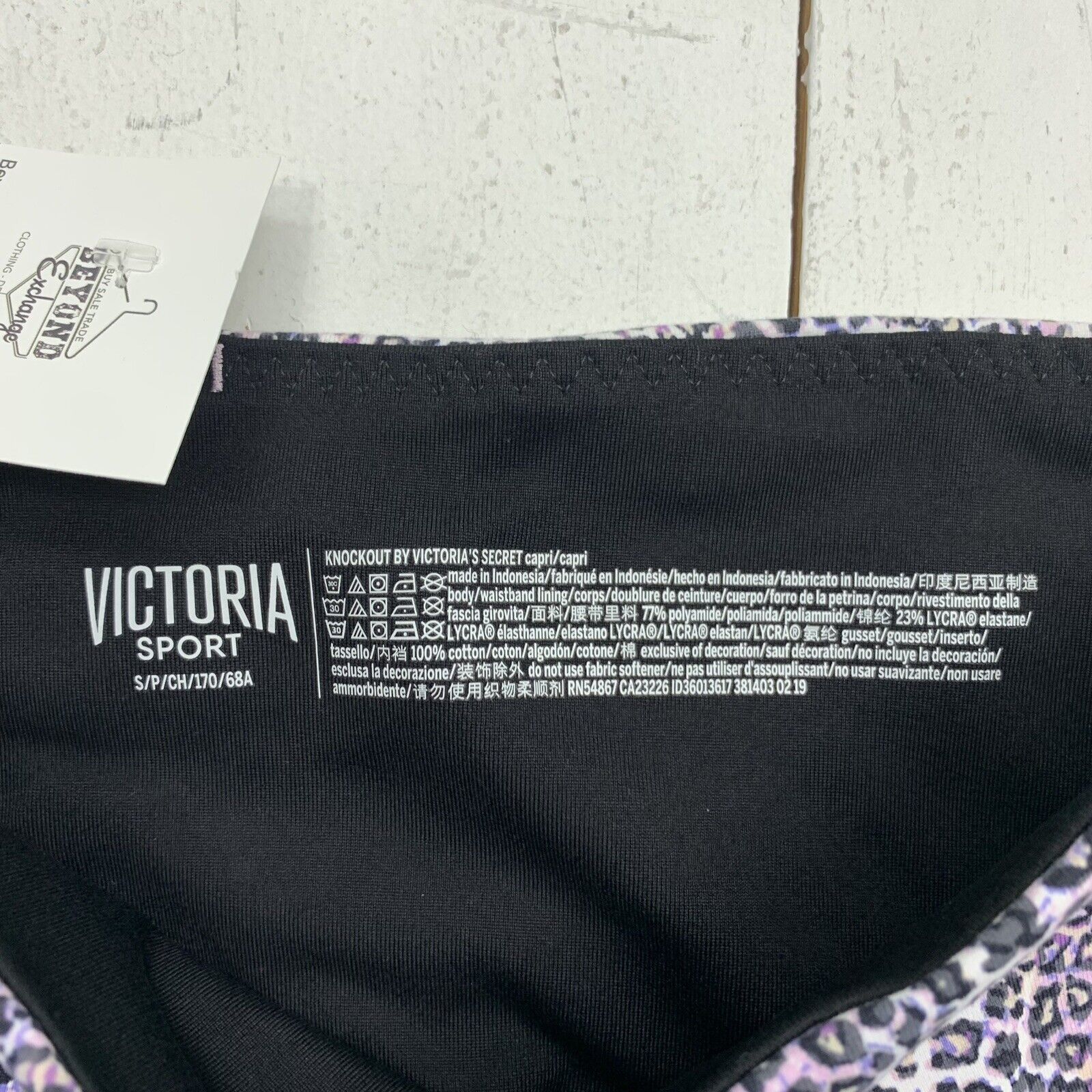 victoria secret sport Womens Pink/Purple leopard print capri leggings -  beyond exchange
