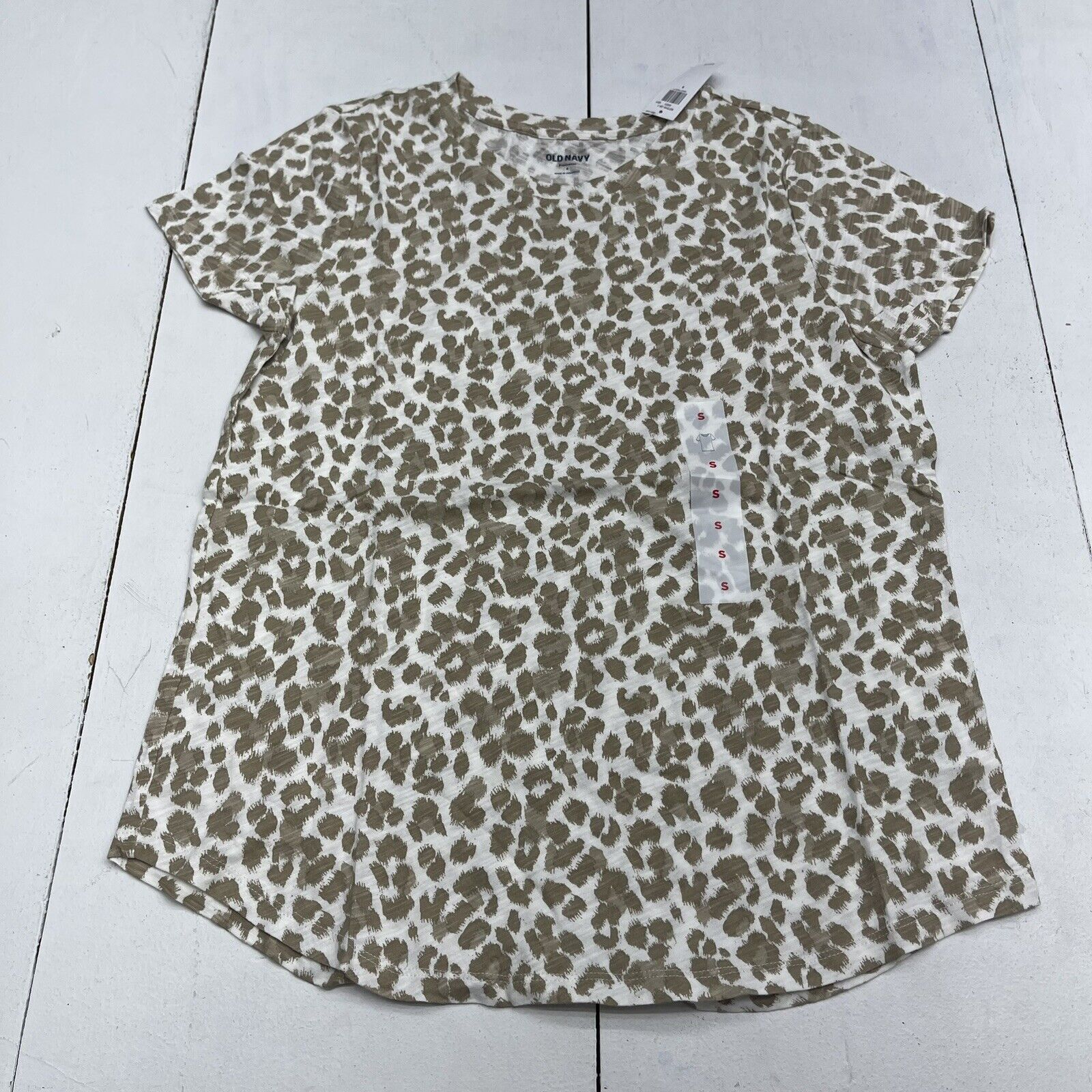 Old Navy Leopard Print Everywhere Short Sleeve T Shirt Women’s Small New
