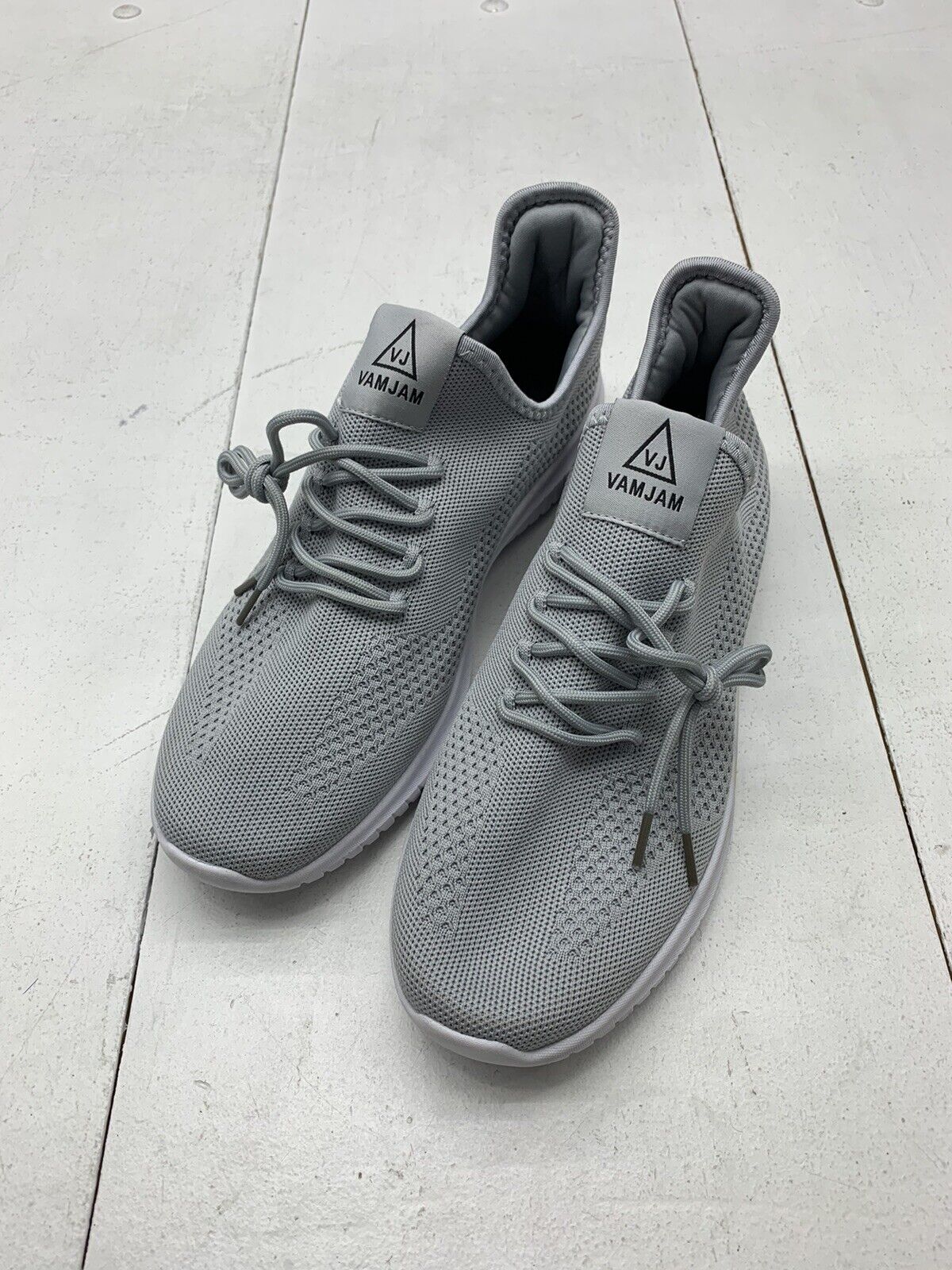 Vamjam Mens Grey Athletic Sneakers Size 11