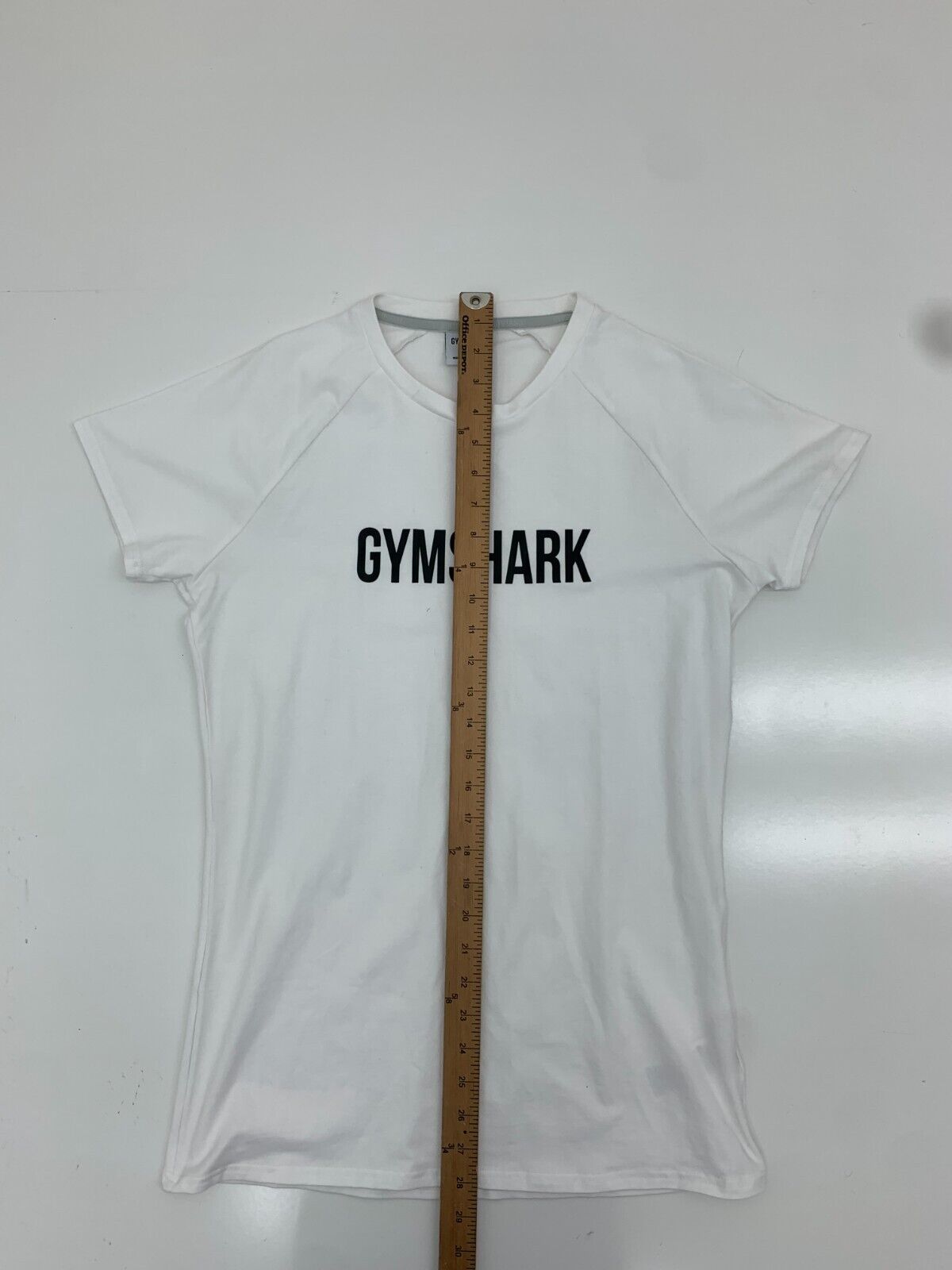 Gymshark Mens White Athletic Short Sleeve Shirt Size Medium