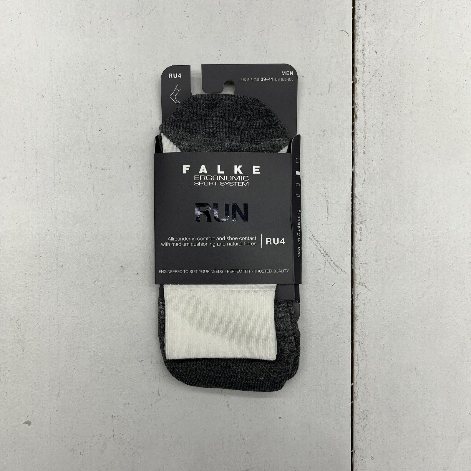 Falke Gray Running Socks Men’s Size UK(5.5-7.5) US(6.5-8.5) NEW