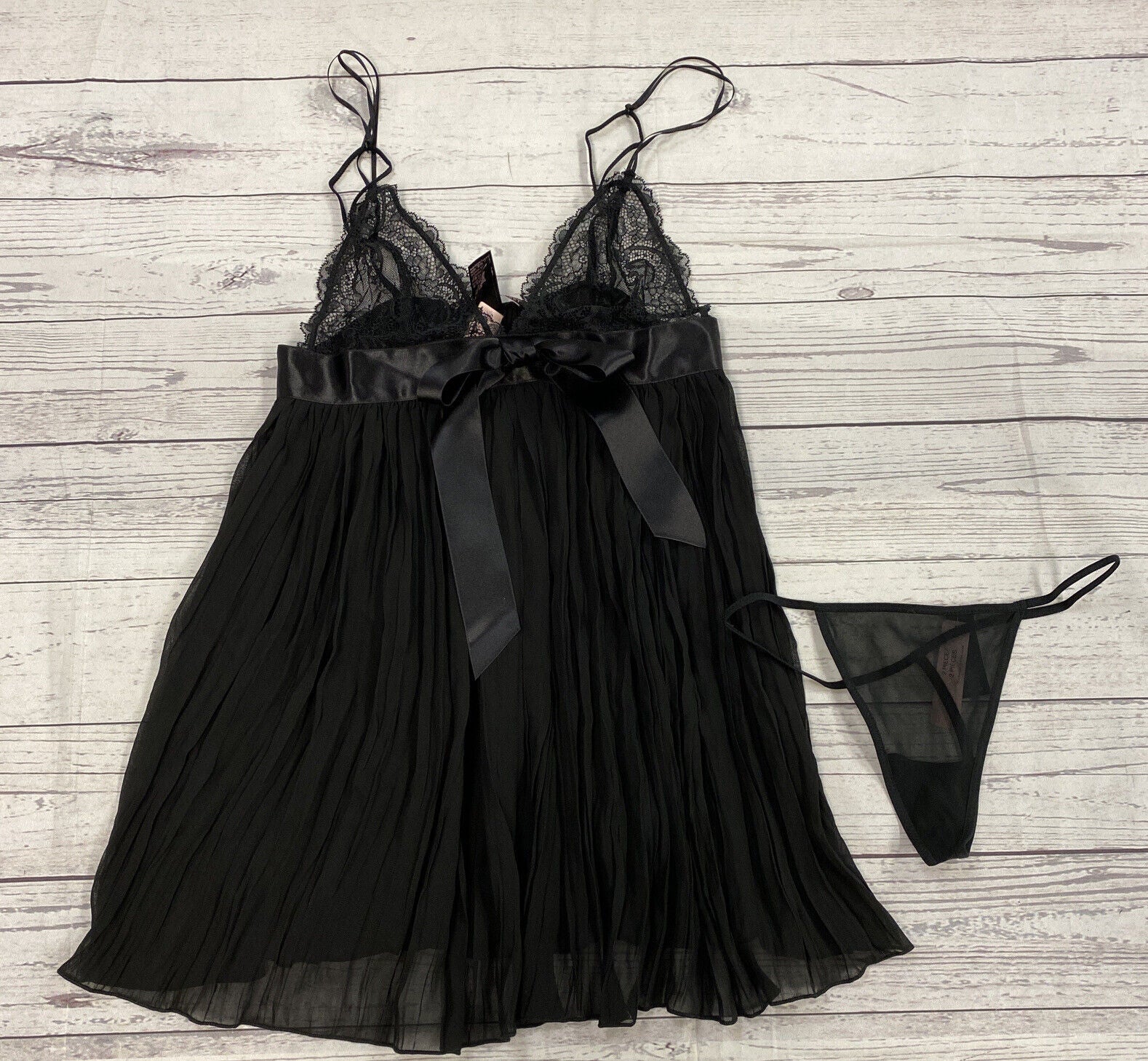 Victoria’s Secret Negligee Nightgown Lingerie Black Lace 2 Piece Set Size  XSmall