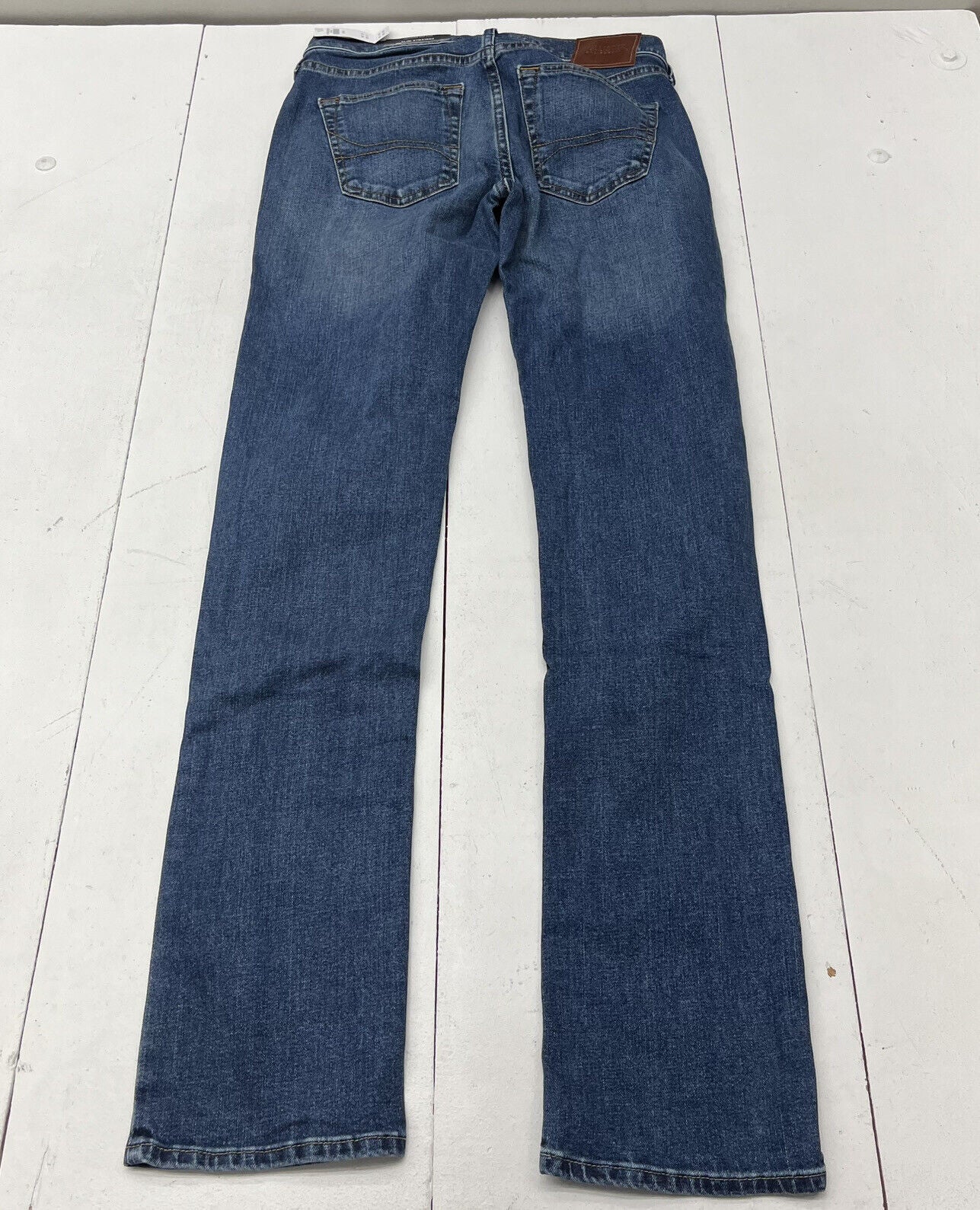 Hollister Slim Straight Epic Flex Jeans Men's Size 30x36 NEW - beyond