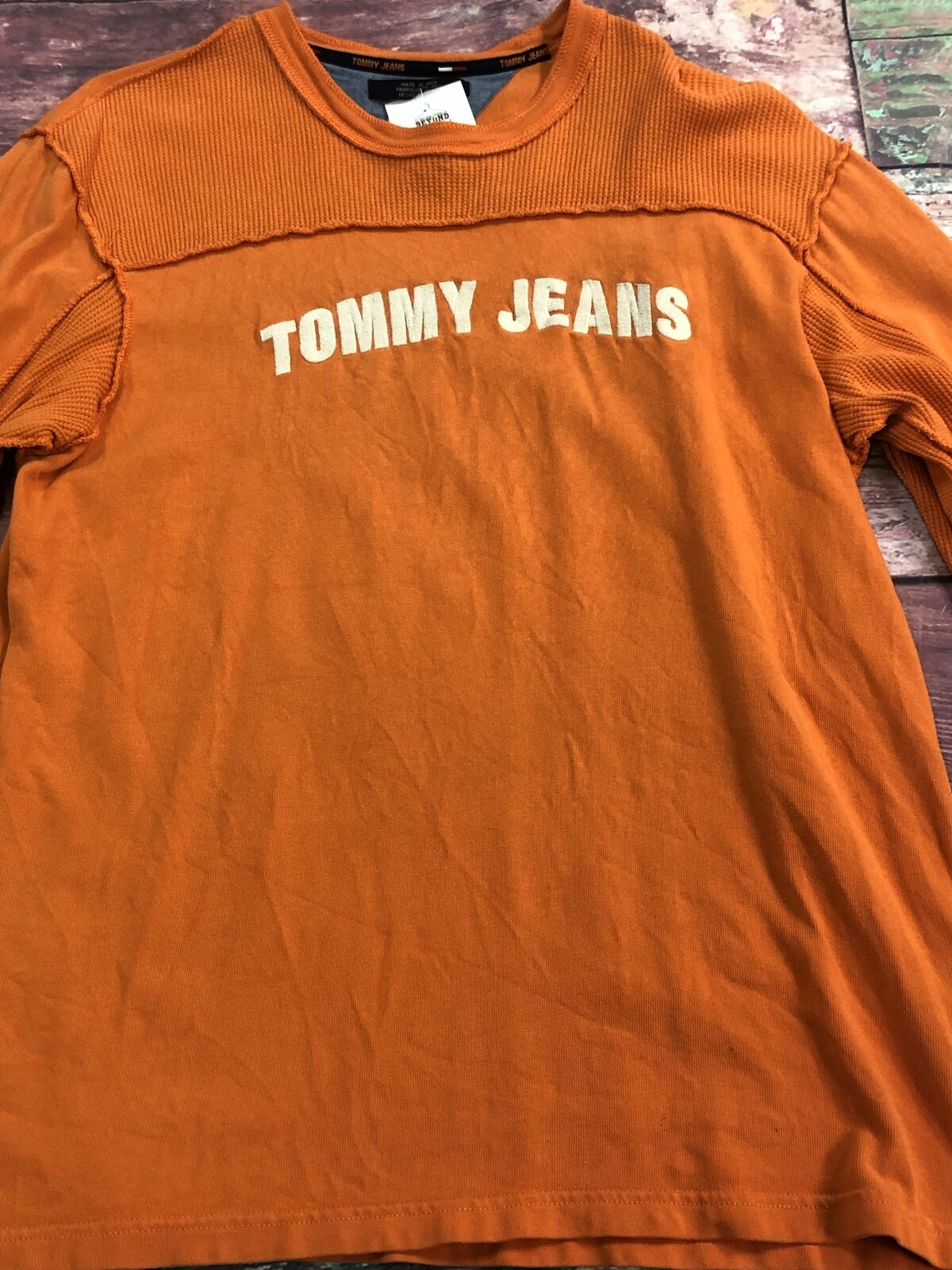 Ryd op Inspirere Vær opmærksom på Vintage Tommy Hilfiger Jeans Spell Out Long Sleeve Orange T-Shirt Men -  beyond exchange