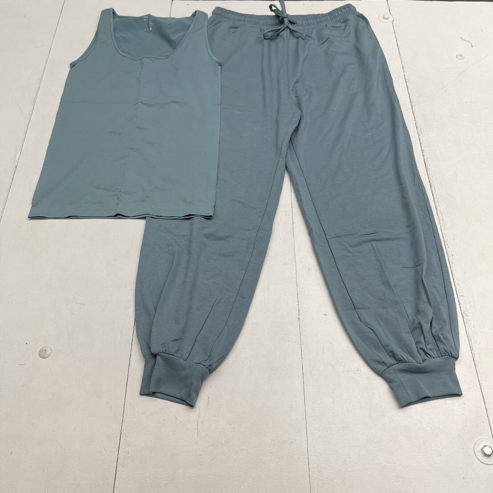 Zenana Outfitters Blue Tank And Jogger Pant Set Women's Size Large