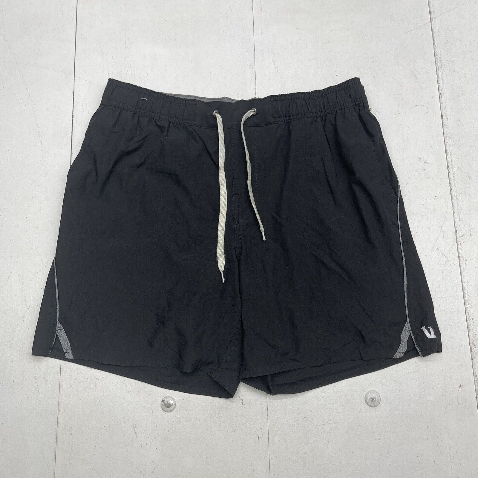 Vuori Black Trail Shorts Mens Size Large NWOT/ Defect $78